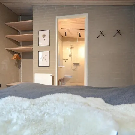 Two-bedroom In Hébergement de vacances *